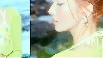 Kwon Eun-bi lột xác đầy bất ngờ, khác hẳn phong cách tại WATERBOMB