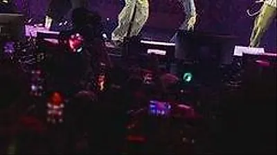 BTSのLA公演にソン・フンミンが登場、大型ビジョンに映ると「カメラポーズ」で応酬