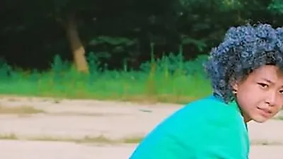 ZENA (RESCENE) gây sốt với video hóa thân bà cụ năm 14 tuổi