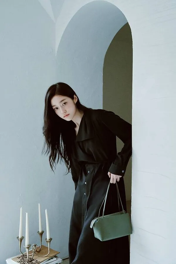 Roh Yoon-seo, sự quyến rũ của người phụ nữ mùa thu giữa cái nóng gay gắt