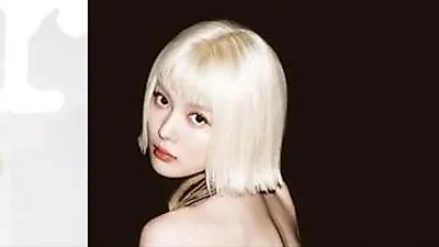 Kim You-jung sheds 'Nation's Little Sister' image with mature transformation