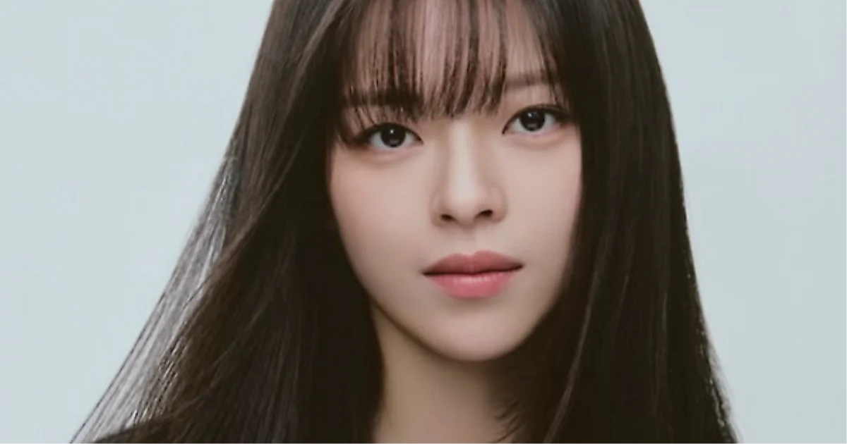 Jeongyeon (TWICE) lột xác với profile mới, sẵn sàng lấn sân diễn viên