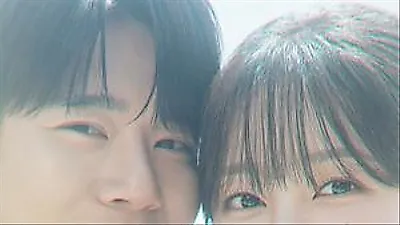 Hani (EXID) diện váy cưới lộng lẫy, sánh đôi cùng Ha Seok-jin