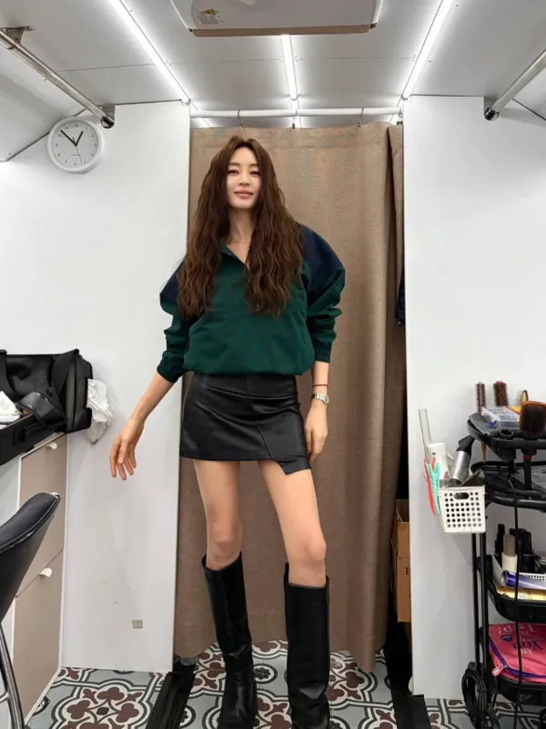 Kim Hye-soo's incredible physique at 55: 'Age is just a number'