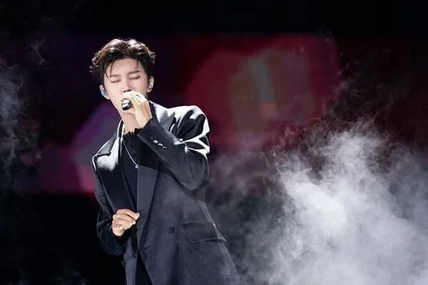 Lim Young-woong, kỷ lục 1 triệu khán giả và sân vận động sau 10 năm tình yêu