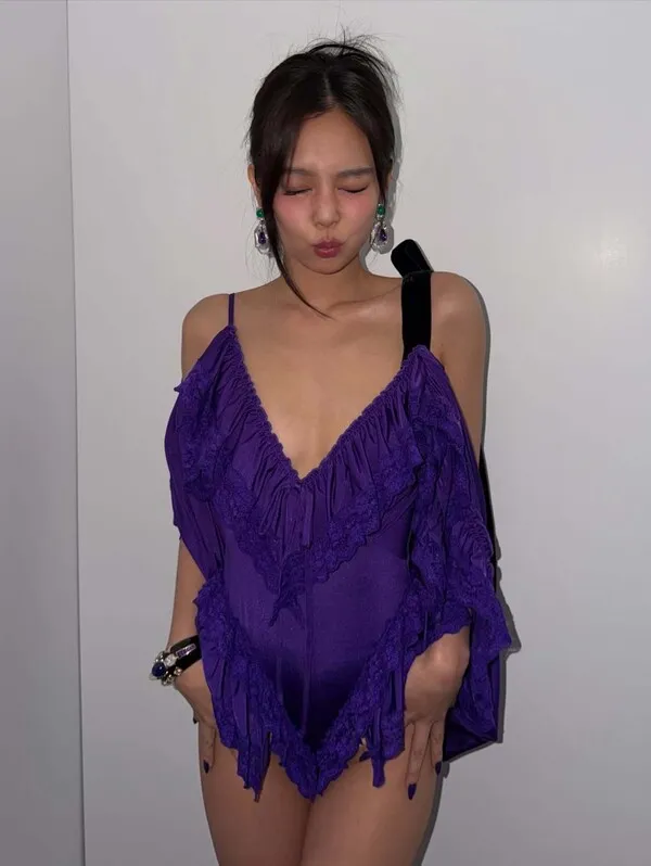 Jennie's Bold Photoshoot: A Playful Blend of 'Seriousness and Humor'