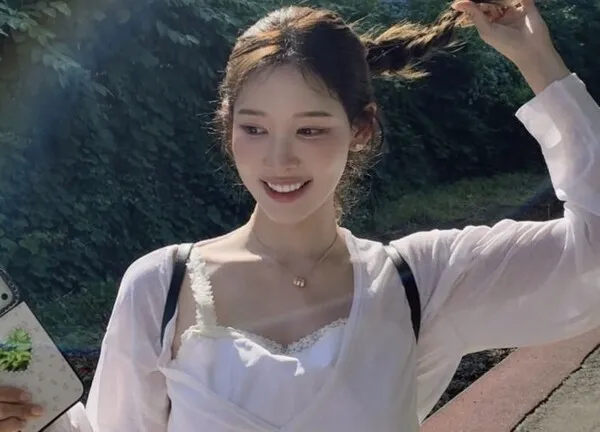 Phát ngôn 'Điều hòa tại JTBC không hoạt động' của Lee Na-yeon gây tranh cãi dữ dội