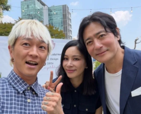 チャン・ドンゴン、公式行事と日常写真でビジュアルが異なる理由は?頬のふっくら感に注目