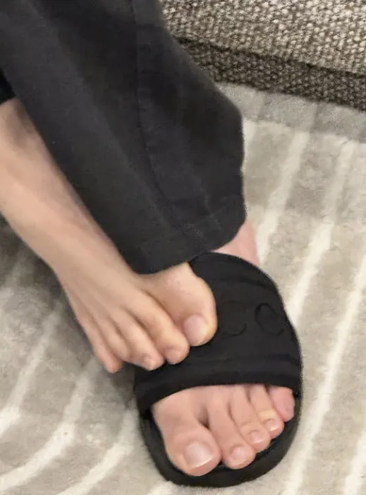 Even BTS plays childish games: Jungkook snatches Jin's slippers and says, 'You dialed the wrong number'
