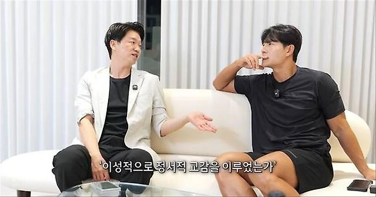 Kim Jong Kook thẳng thắn về ngoại tình tư tưởng khi mới kết hôn
