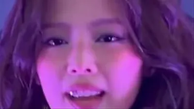 Jennie Wears Diamond Grillz on Major US Stage: A Misunderstanding of Cavities?