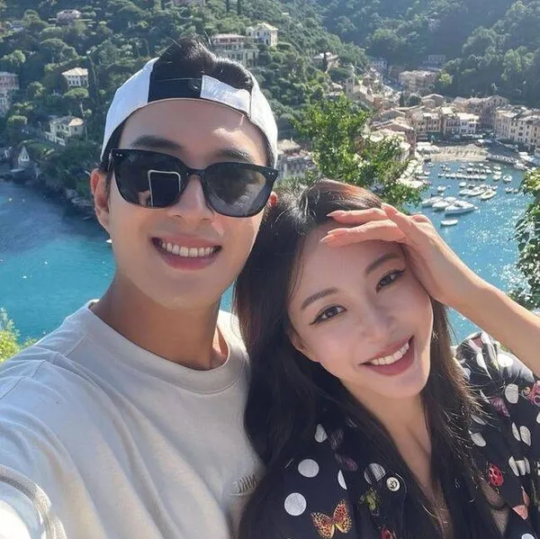 “Chỉ đăng một bức tranh nuôi con” Han Ye-seul vướng tin đồn mang thai sau 2 năm kết hôn