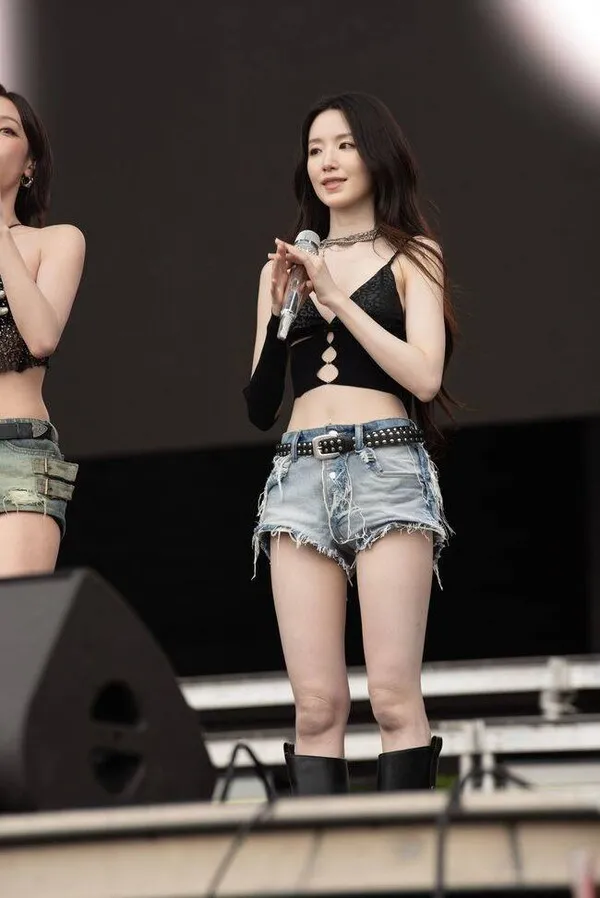 (G)I-DLE Dominates Lollapalooza, Setting a New Standard for K-pop Girl Groups