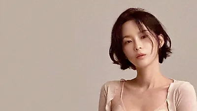 金尹成前妻Kim Su-mi挑战模特新身份，发布芭蕾风画报