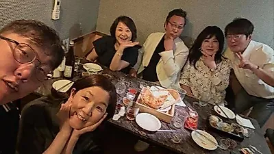 Kim Je-dong Shares a Drink With Lee Moon-sae, Shin Seung-hun, Noh Sa-yeon, Lee Sung-mi an…