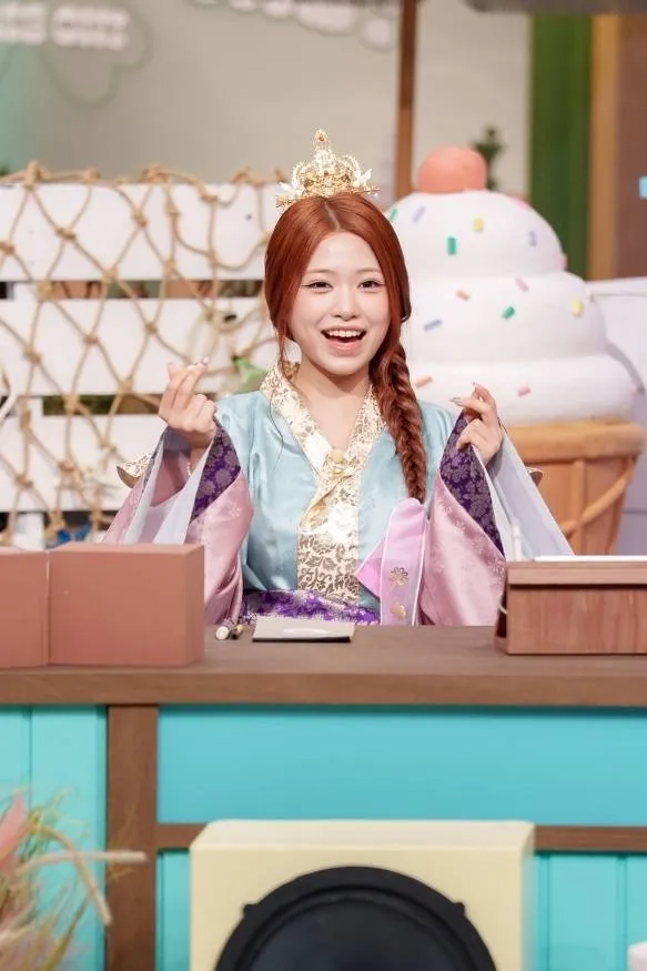 04年生まれのRESCENEウォニ、末っ子ジェナに「何年生まれなの?」と“おじさん発言”で爆笑