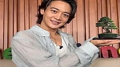 Không xin lỗi mà chỉ quảng bá, nội dung của Kim Shin Young và Minho gây tranh cãi