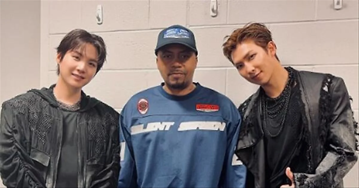 RM và SUGA gặp gỡ huyền thoại Hip-hop Nas tại tour diễn ARIRANG của BTS