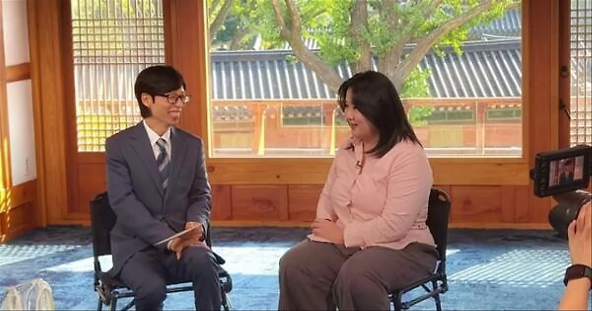 Yoo Jae Suk trở lại You Quiz on the Block chỉ sau một ngày hủy lịch do sốt cao