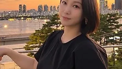 Kim Ok-bin announces pregnancy 10 months after marriage