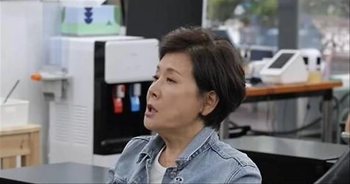Park Jung Soo Shares Stock Market Loss Story While Learning Investment Tips from John Lee