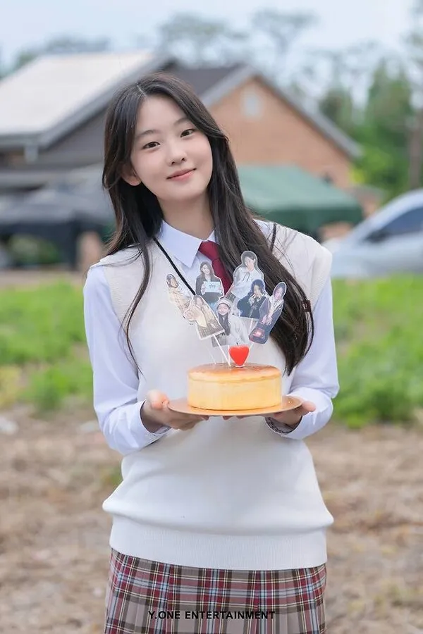 Seo Su-min của 'Trưởng phòng Kim' gặt hái thành công vang dội ngay tác phẩm đầu tay - Sự ra đời của một tân binh siêu cấp