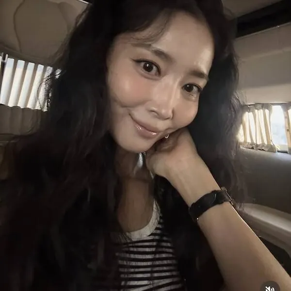 Oh Yoon-ah and Uhm Ji-won's Meal Cost Reaches 560,000 Won: 'This is how close we are'