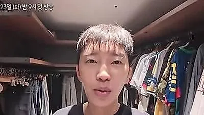 Lim Young-woong Reveals 5.1 Billion Won Penthouse Dressing Room Before Mountain Trip