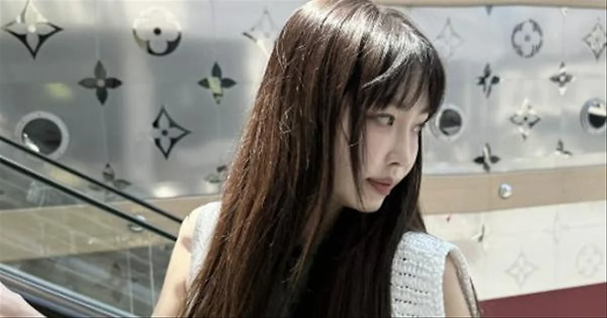 Kang Ye-won stuns fans with ageless beauty after China trip