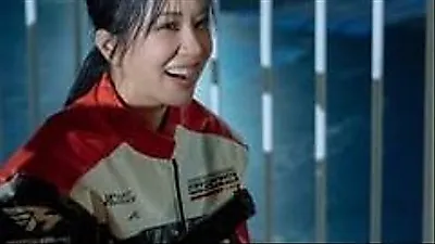 Uhm Jung-hwa tái xuất với 'OK! Madam: Bon Voyage', từ chủ tiệm bánh vòng thành đặc vụ huy…