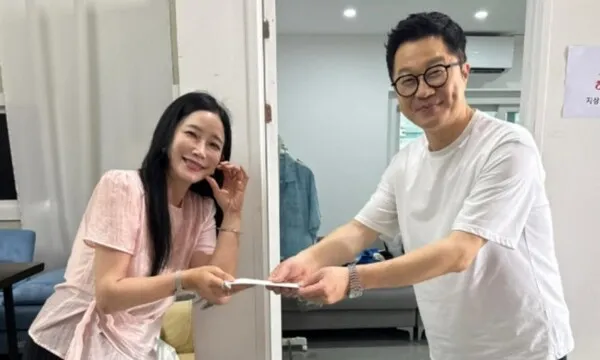 チ・サンリョル、結婚1年目のキム・ハヨンに祝儀を渡し「シン・ボラムと結婚します」と告白
