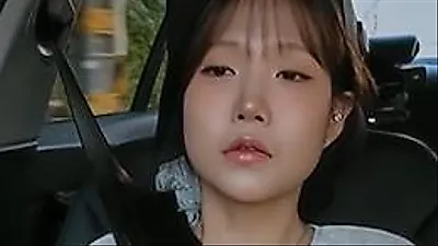 Kang Min-young từng sụt 28kg, an ủi Kim Ryun-gi đang điều trị ung thư