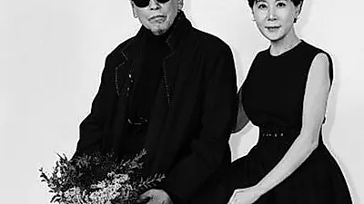 Park Jeong-su与Jung Eul-young：25年事实婚姻的深情婚纱照