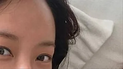 Hwang Jung-eum returns to fans after 8-month hiatus