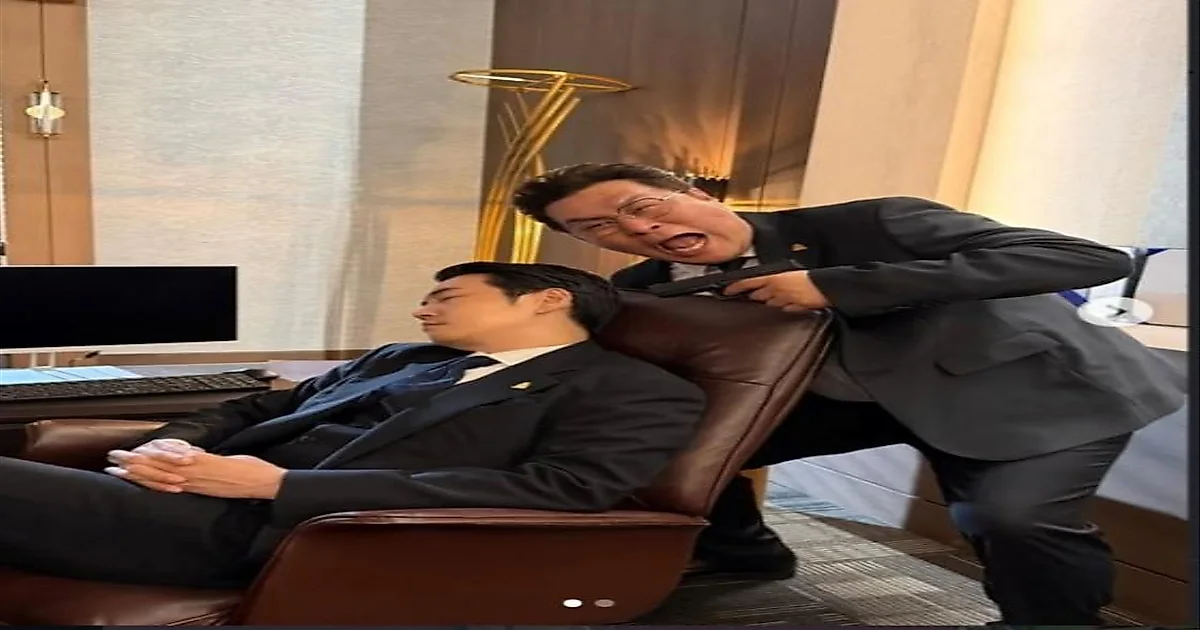 Joo Sang-wook chia tay 'Agent Kim: Phục kích' với lời nhắn 'Xin lỗi, yêu anh' dành cho So…