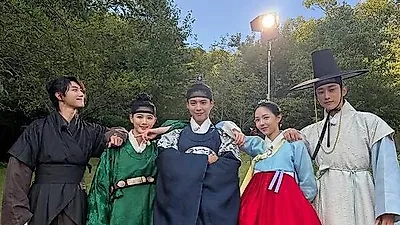 Park Bo Gum and Kim You Jung reunite in hanbok for 'Moonlight Drawn by Clouds Again'