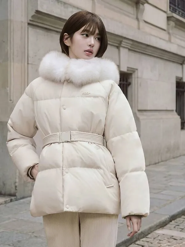 Jang Won-young của IVE gây sốt với bộ ảnh outdoor khơi dậy niềm đam mê leo núi