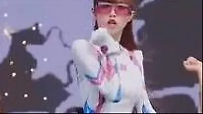 Choi Ye-na chose a full-body suit over revealing outfits at Waterbomb