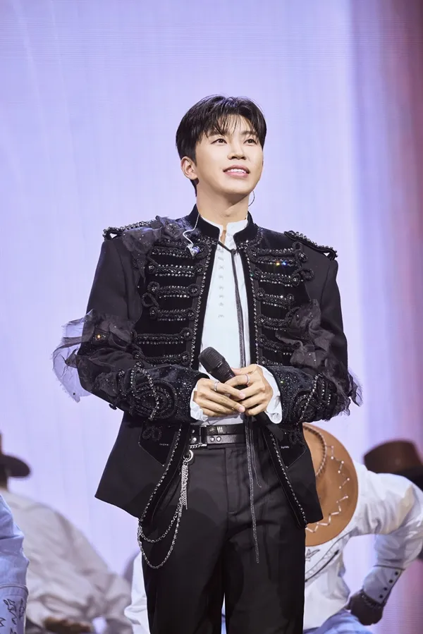 Lim Young-woong Reflects on 10-Year Journey: 'You've worked hard, let's not lose our original intention'