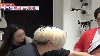 Jo Woo-jong reveals 9% body fat abs, sparking Moon Hee-jun's jokes