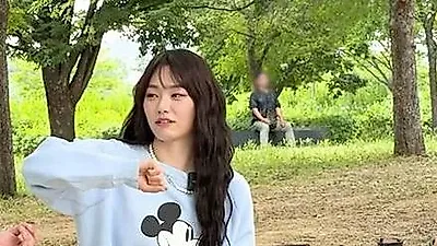 Kang Mi-na: "Tôi chưa từng đến câu lạc bộ nên đã uống whisky khi quay phim"