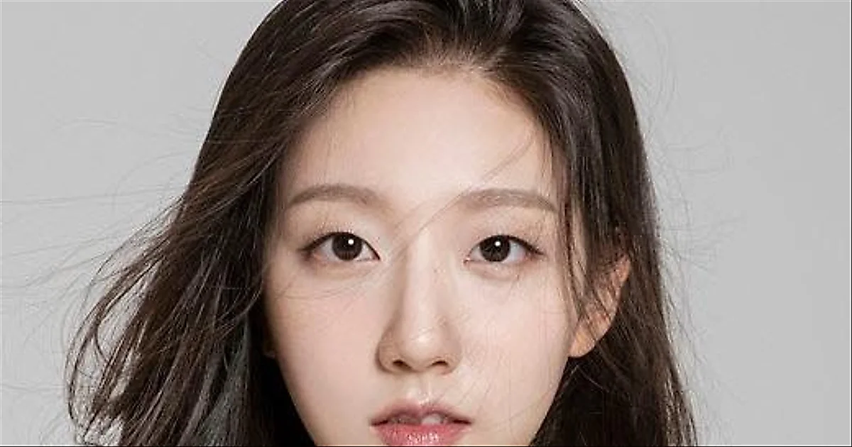 接替Ha Young出演《外伤重症中心》？Lovelyz郑晔被传为新面孔