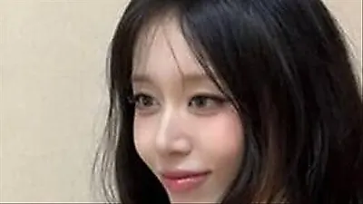 Park Ji-yeon (T-ara) khoe vẻ ngoài thanh mảnh, tự tin sau khi ly hôn với Hwang Jaekyun
