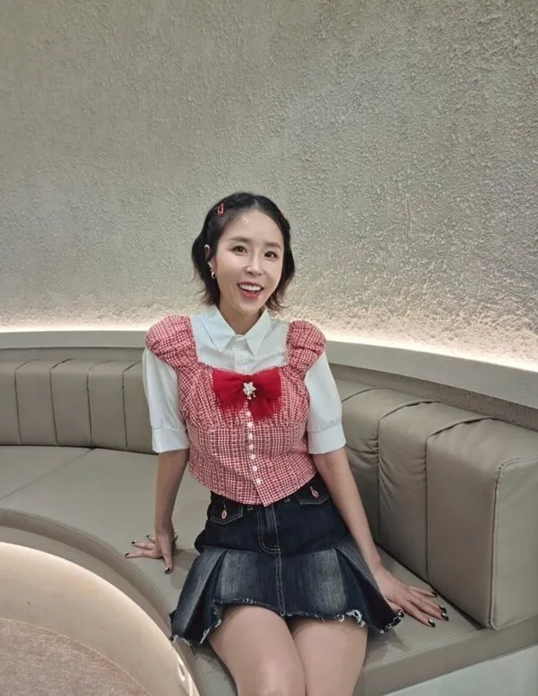 Koyote's Shinji stuns fans with 42kg weight loss, short skirts, and radiant smiles