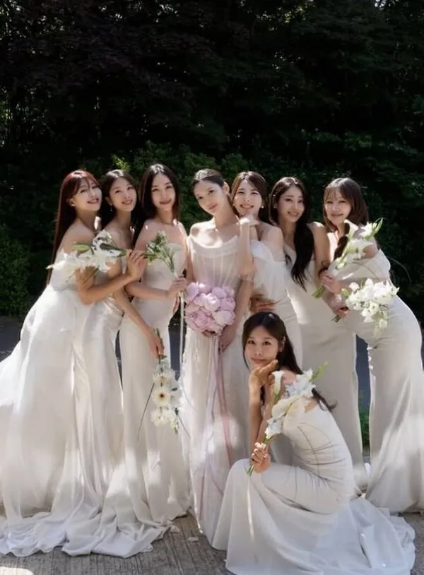 Nine Muses reunites in full for Jo Ga-bin, who is in the late stages of pregnancy