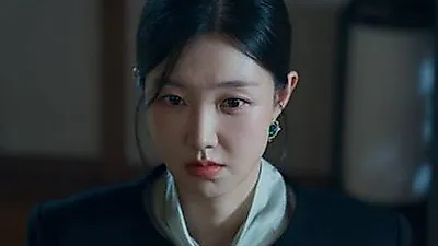 Lee Seo-an bộc lộ tham vọng, làm đảo lộn cuộc chiến kế vị trong phim Chủ Tịch Tập Sự
