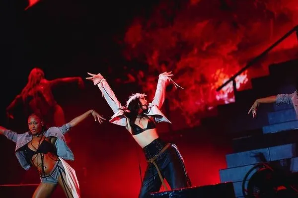 BLACKPINK's Jennie Dominates as Headliner at Lollapalooza Chicago, Performing Unreleased Track
