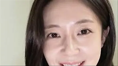 ペク・ジニ、来年1月に結婚。カナダ旅行動画の男性は知人で、結婚相手は一般男性