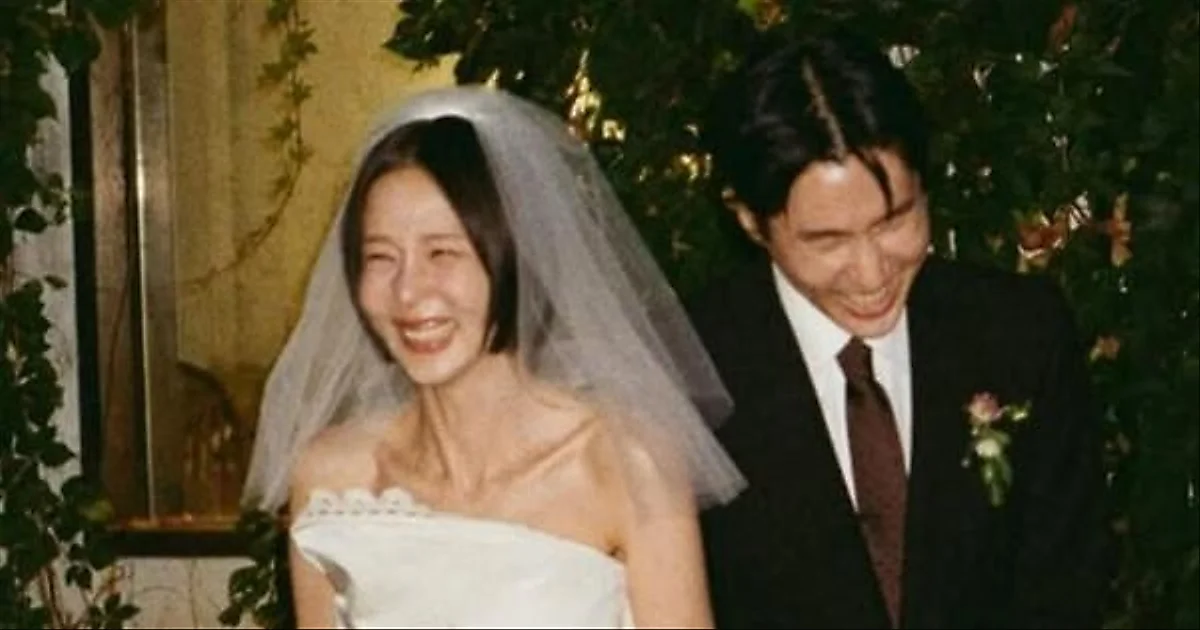 キム・ナヨンとマイキュー夫妻、結婚1年で新しい家族を迎える。愛犬の名前に込められた特別な約束