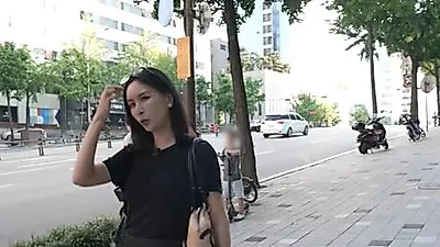 Ko So-young cat toc, doi ca trang diem lan phoi do: ly do la gi?